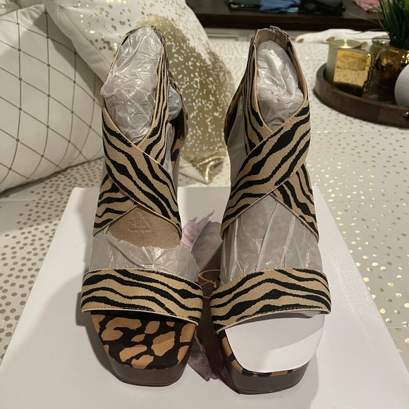 Jessica Simpson wedge heels - Picture 1 of 8